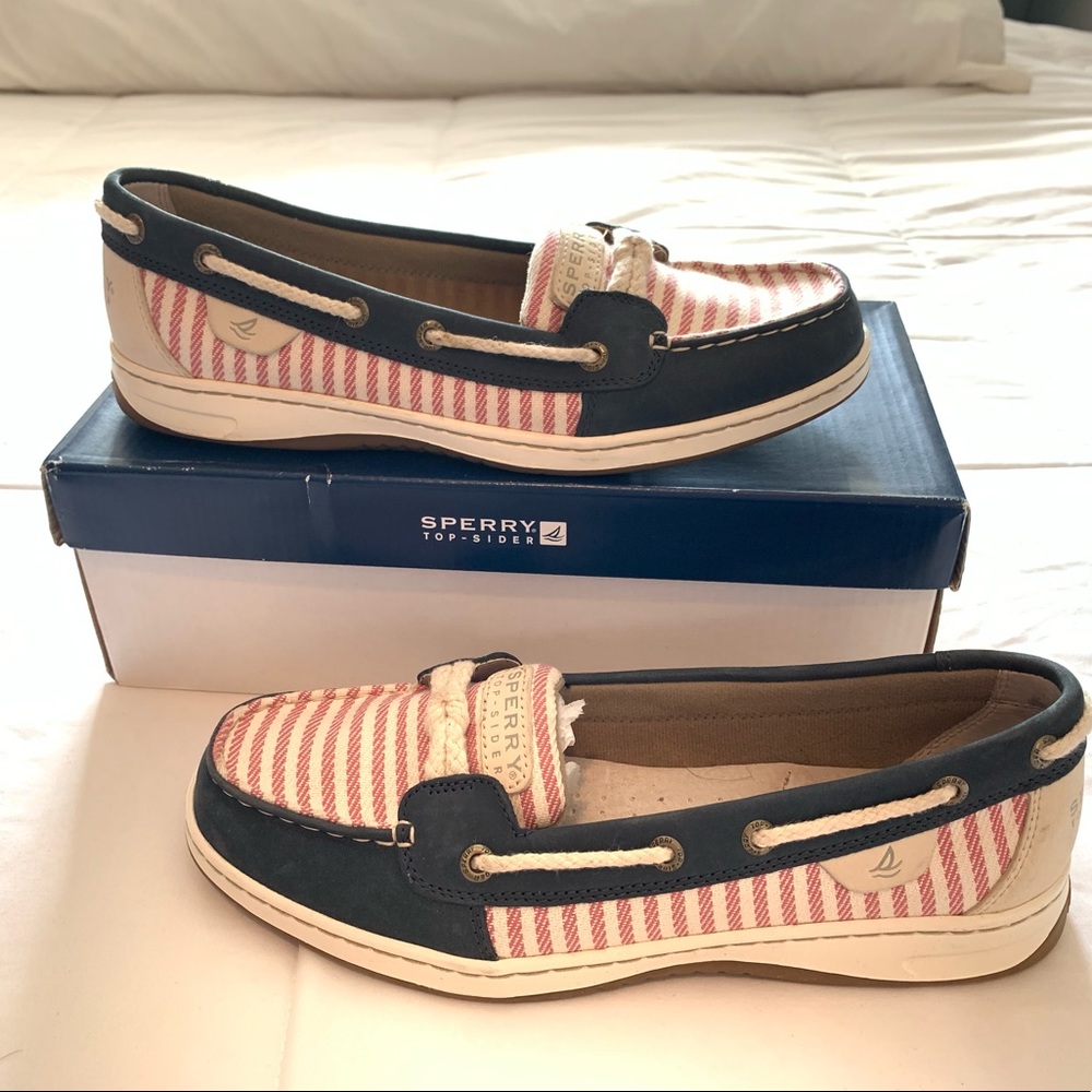 🌙SPERRY TOPSIDERS